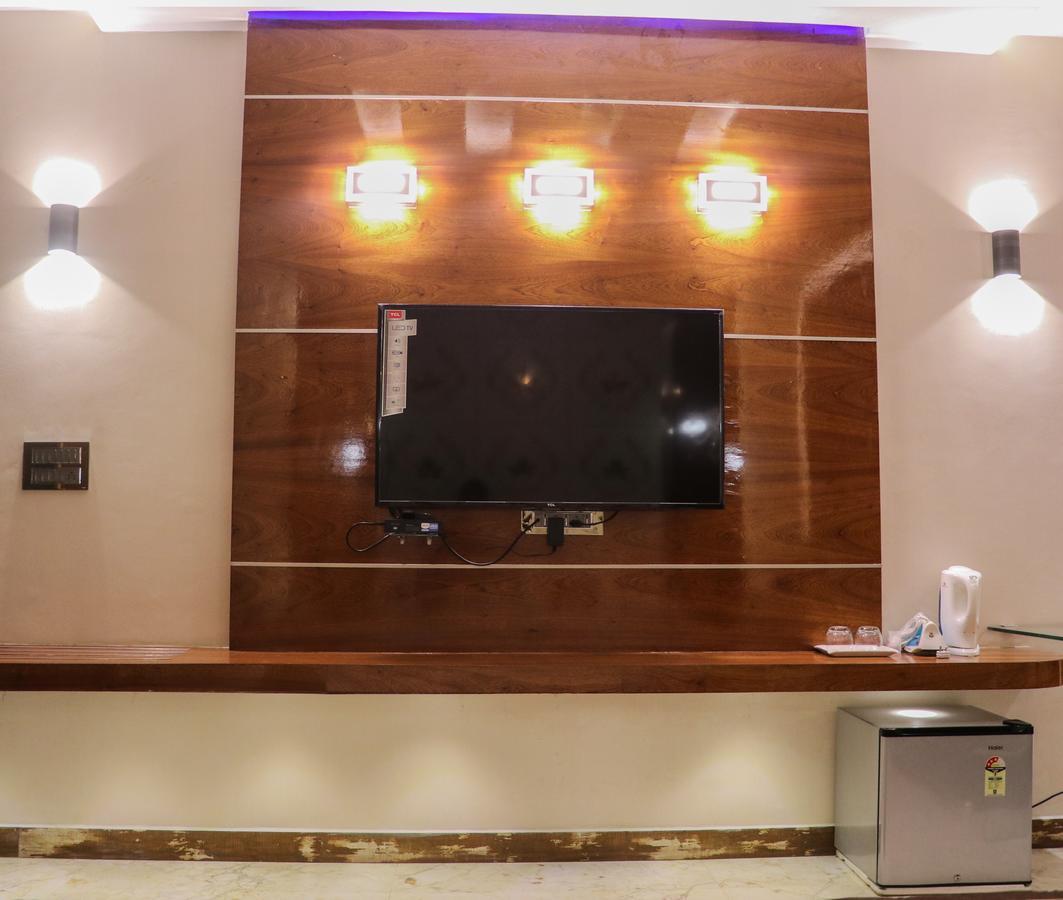 Hotel Rajahamsa Anantapur Eksteriør billede