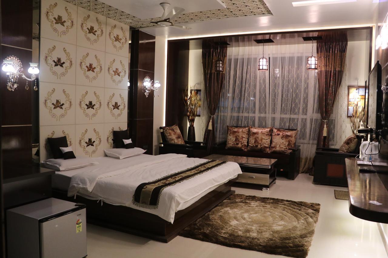 Hotel Rajahamsa Anantapur Eksteriør billede
