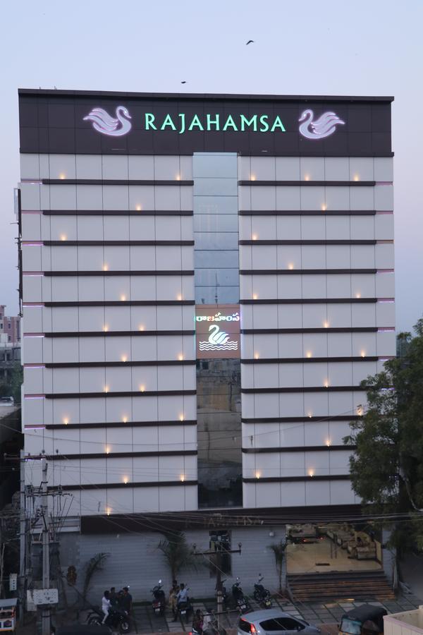 Hotel Rajahamsa Anantapur Eksteriør billede